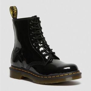 Black patent leather dr martens size 7 womens